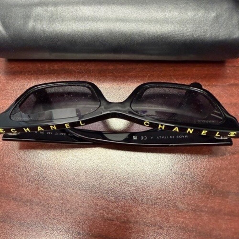 CHANEL Sunglasses